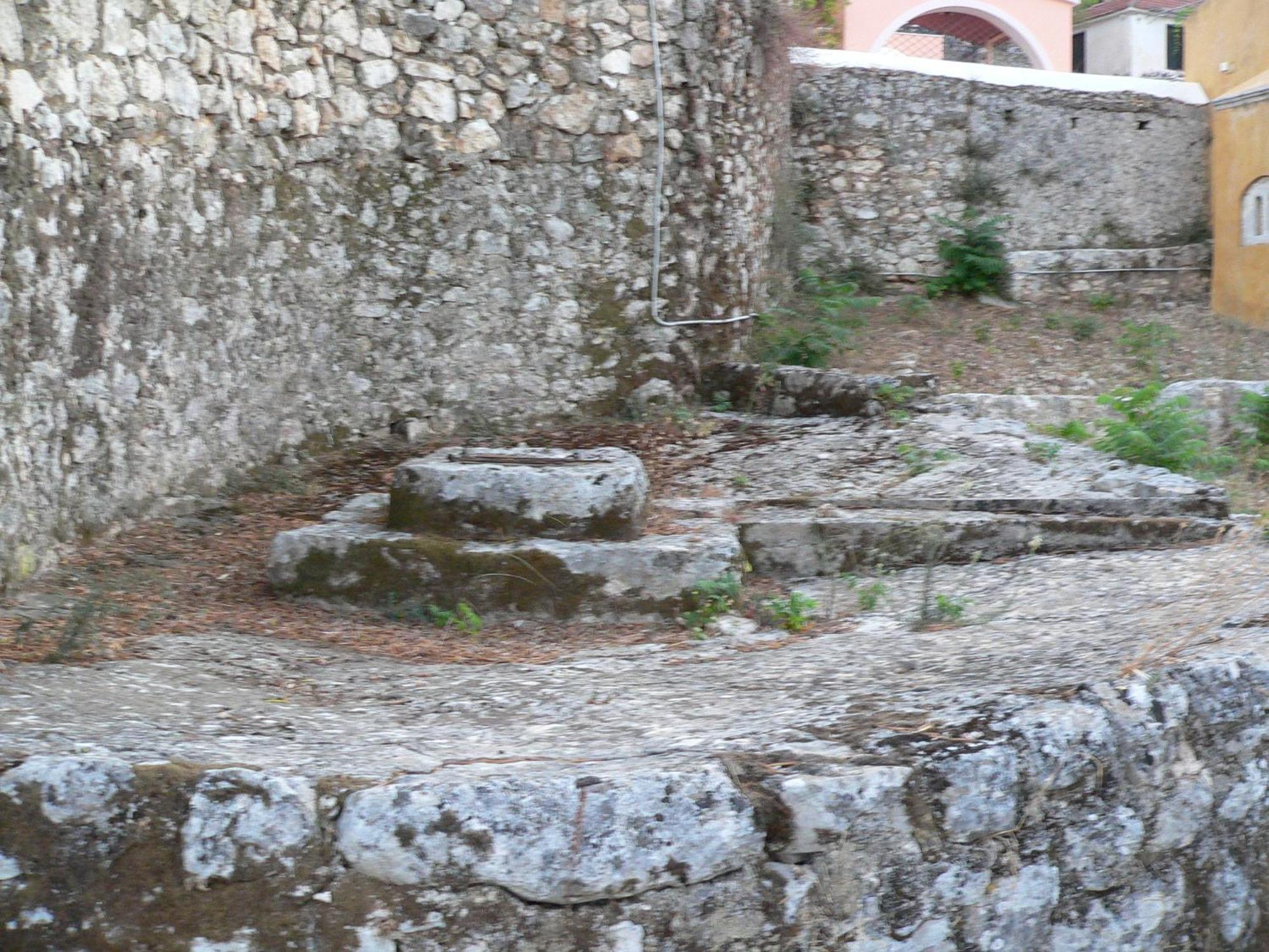Evangelia Agia Efimia Exterior photo